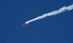 Orta Doğu’da Gerilim Tırmanıyor Füze Saldırıları Sürüyor