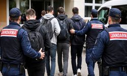 İzmir’de Okul Planı İddiası 8 Öğrenci Gözaltında