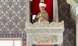 Rize’de 13 Yaşındaki Öğrenci Hutbe Okudu