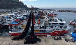 Trabzon’da Balıkçılar Sezonu Kapattı Limana Döndü