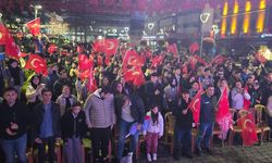 Trabzon Meydanı’nda Milli Heyecan Zirveye Çıktı