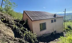 Trabzon’da Yağış Sonrası Heyelan Bir Ev Boşaltıldı