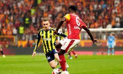 Galatasaray Derbide İlk Yarıyı Önde Tamamladı