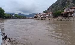 Sel Riski Nedeniyle Okullar Tatil Edildi
