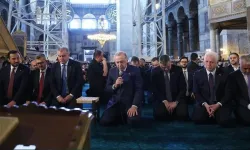 Erdoğan Ayasofya'da Kur'an-ı Kerim Tilaveti Yaptı