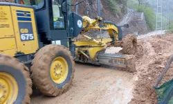Trabzon’da Heyelan Sonrası Yollar Yeniden Açıldı