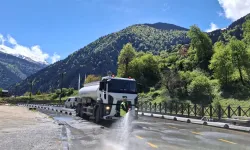 Trabzon’da Bayram Öncesi Temizlik Mesaisi