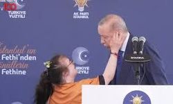 Erdoğan'a Haliç'te Minik Hayrandan Sürpriz