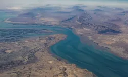 İran’da Patlama Alarmı! Hürmüz’de Gerilim Tırmanıyor