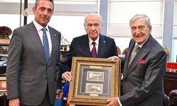 Bahçeli’ye Verilen Hediye Gündem Oldu