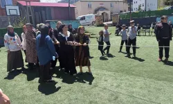 Trabzon'da Anneler Okul Bahçesinde Doyasıya Eğlendi