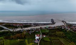 Sakarya’da Deniz Rengi Kahverengiye Döndü