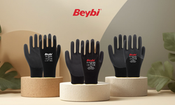 Siyah İş Eldiveni Nedir? Profesyonel Kullanımda Dayanıklı Eldiven Seçimi