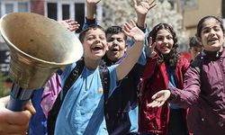 Ara Tatil Kalkıyor Yaz Tatili Uzayabilir
