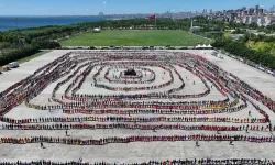 5 Bin Kişi Aynı Anda Horon Oynadı, Rekor Geldi