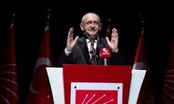 CHP'de Liderlik Tartışması Grup Toplantısına Taşındı