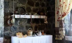 Trabzon'daki Köy Evi Ziyaretçileri Geçmişe Götürüyor