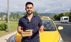 Takside Soru Bilen Yolcuya Fındık Hediye