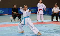 Trabzon'da 450 Sporcunun Katıldığı Karate Heyecanı