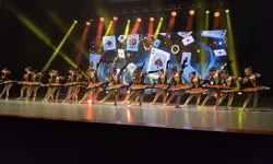 Trabzon'da Sanatseverlere Bale ve Dans Gecesi