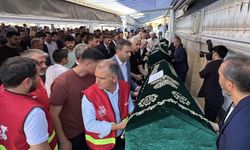 Kahramanmaraş'ta Yangında Yaşamını Yitiren 3 Kardeşe Veda