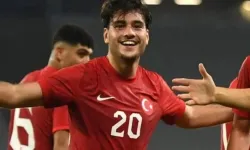 Trabzonspor Milli Yıldızı Türkiye'ye Getiriyor