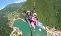 Turistler Uzungöl’ü Gökyüzünden Keşfediyor