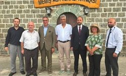 Bakan Memişoğlu’ndan Sürmene’de Tarihi Ziyaret