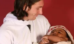 Lamine Yamal Kupaya Uzandı, Messi Ağladı