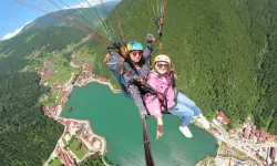 Uzungöl’de Yamaç Paraşütü Sezonu Başladı