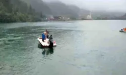 Uzungöl'de Göle Atlayan Turist İçin Arama