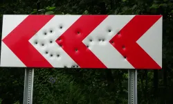 Trabzon’un Yayla Yollarında Tabela Tehlikesi