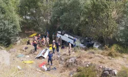 Sivas'ta Yolcu Minibüsü Şarampole Uçtu: 4 Can Kaybı