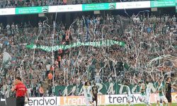 Bursaspor Taraftarından 40 Bin Kişilik Şov