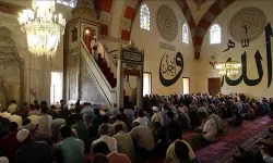 Cuma Hutbesinde Yetimlere Sahip Çıkma Çağrısı