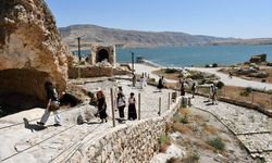 Trabzonlu Gençler Hasankeyf'te Tarihle Buluştu