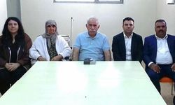 İmralı’daki Aile Görüşmesinin Fotoğrafı Paylaşıldı