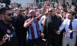 Muçi'den Salah İçin Büyük Jest