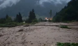 Uzungöl’de Taşkın Sonrası Yol Yeniden Açıldı