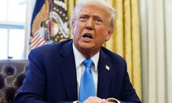 Trump İran’a Yönelik Saldırıları Askıya Aldı