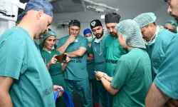 KTÜ Farabi Hastanesi’nde Robotik Cerrahi Başladı