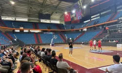 Trabzon’da Basketbol Antrenörleri Bir Araya Geldi