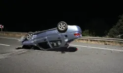 Gümüşhane’de Tünel Çıkışında Otomobil Devrildi