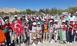 Vanlı Çocuklar Gazze İçin Uçurtma Uçurdu
