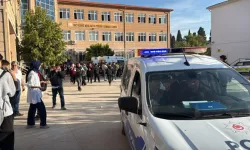 Turgutlu'da Lise Önünde Silahlı Saldırı: 8 Yaralı
