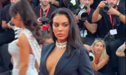 Georgina’nın Yanında Poz Vermek İstedi, Olanlar Gündem Oldu
