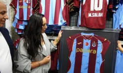 Asena Trabzonspor İçin 61 Forma Sözünü Tuttu