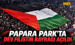 Papara Park’ta Dev Filistin Bayrağı Açıldı