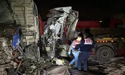 Antalya’da Minibüs Devrildi, 16 Kişi Yaralandı