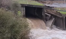 Susurluk’ta Çaylak Köprüsü Yağış Sonrası Çöktü
